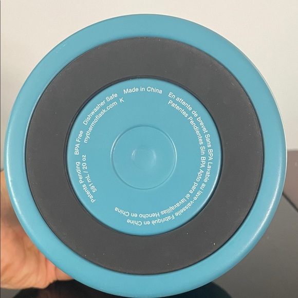 Thermoflask 20Oz each Insulated Food Jars - Yellow and Blue - Picture 4 of 9